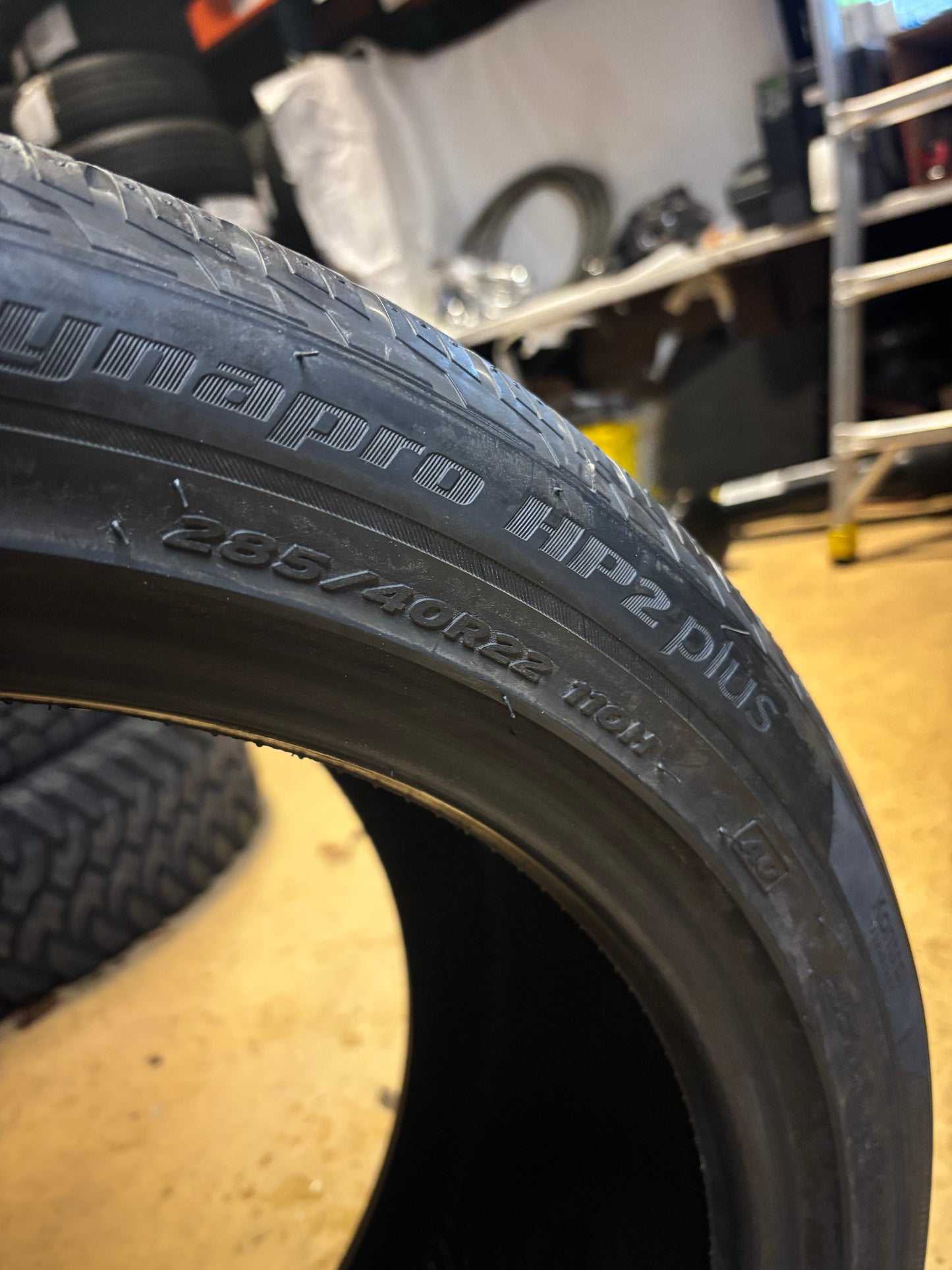 NEW OLD STOCK HANKOOK DYNAPRO HP2 PLUS RA33D (AO) AUDI P 285 40 22 110H XL ALL SEASON TIRE 1021938
