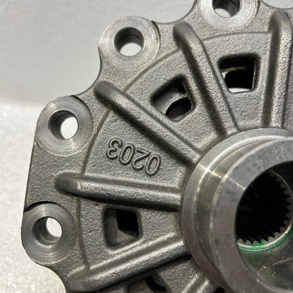 AAM 2019+ DODGE RAM 3500 30-SPILINE LIMITED SLIP REAR DIFFERENTIAL