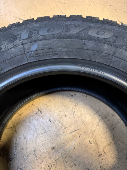 2 NOS TOYO OBSERVE GSI-5 BSW P 215 65 16 98T WINTER TIRE 130040