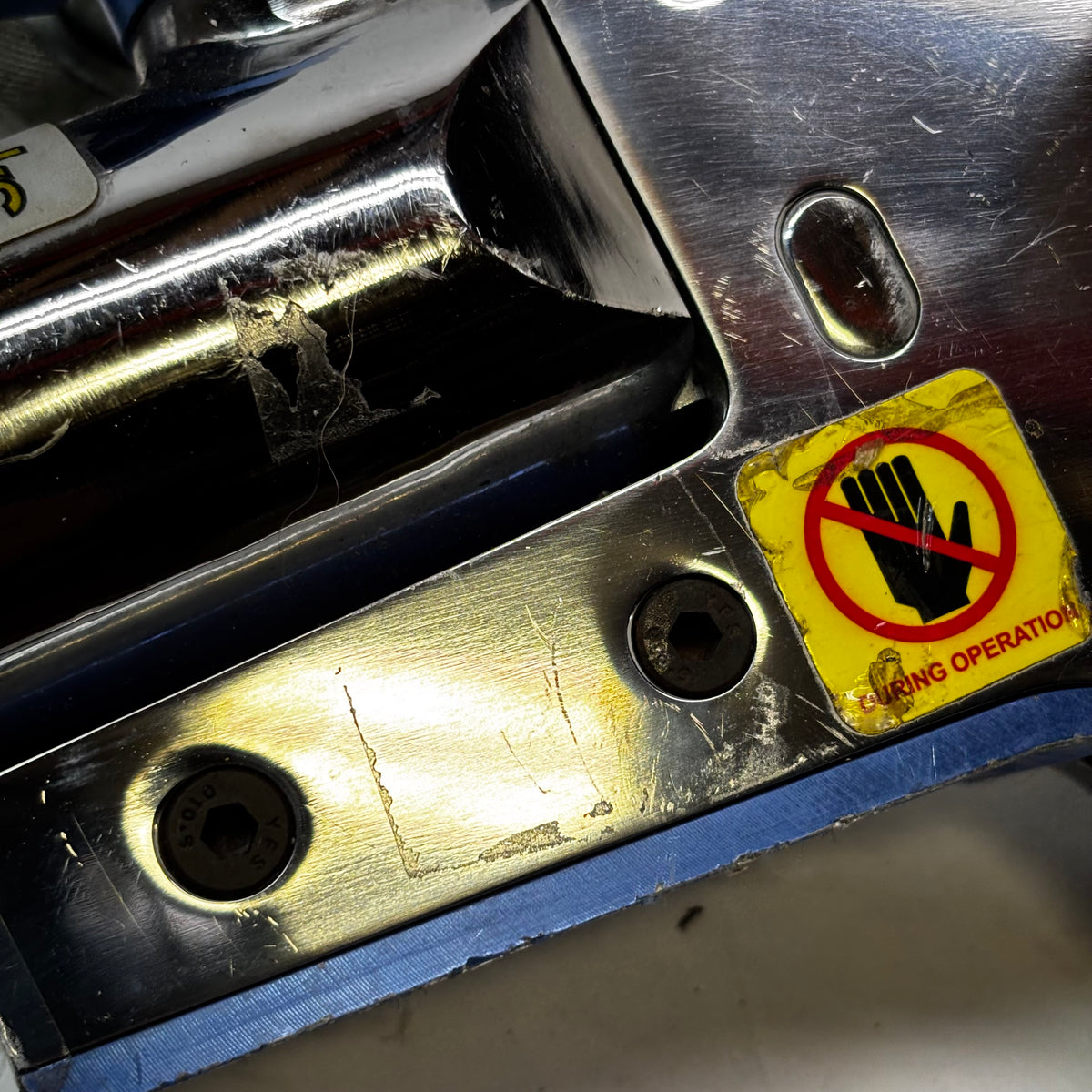 BOLTTECH TORQUE WRENCH TL4 WITH A 2 3/4" SOCKET