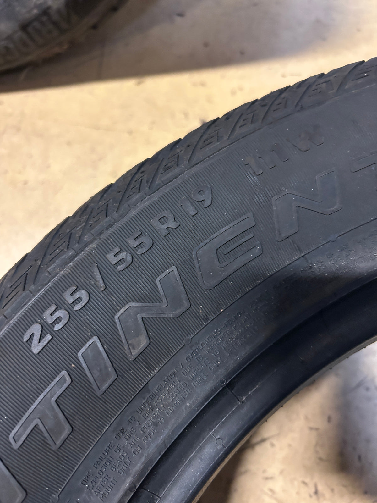 CONTINENTAL CROSSCONTACT LX SPORT BSW P 255 55 119 111W XL ALL SEASON TIRE 03593410000