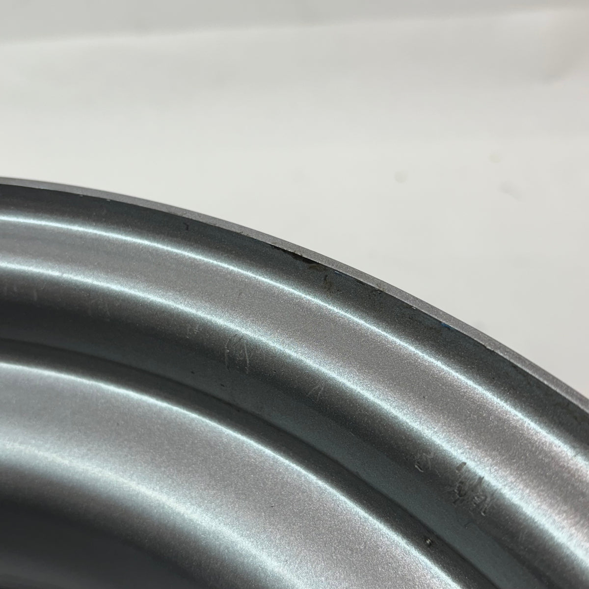 WHEEL VINTIQUES 50 SERIES SS396 SILVER WITH BLACK PAINTED SLOT WHEELS 15X8 5X4.75