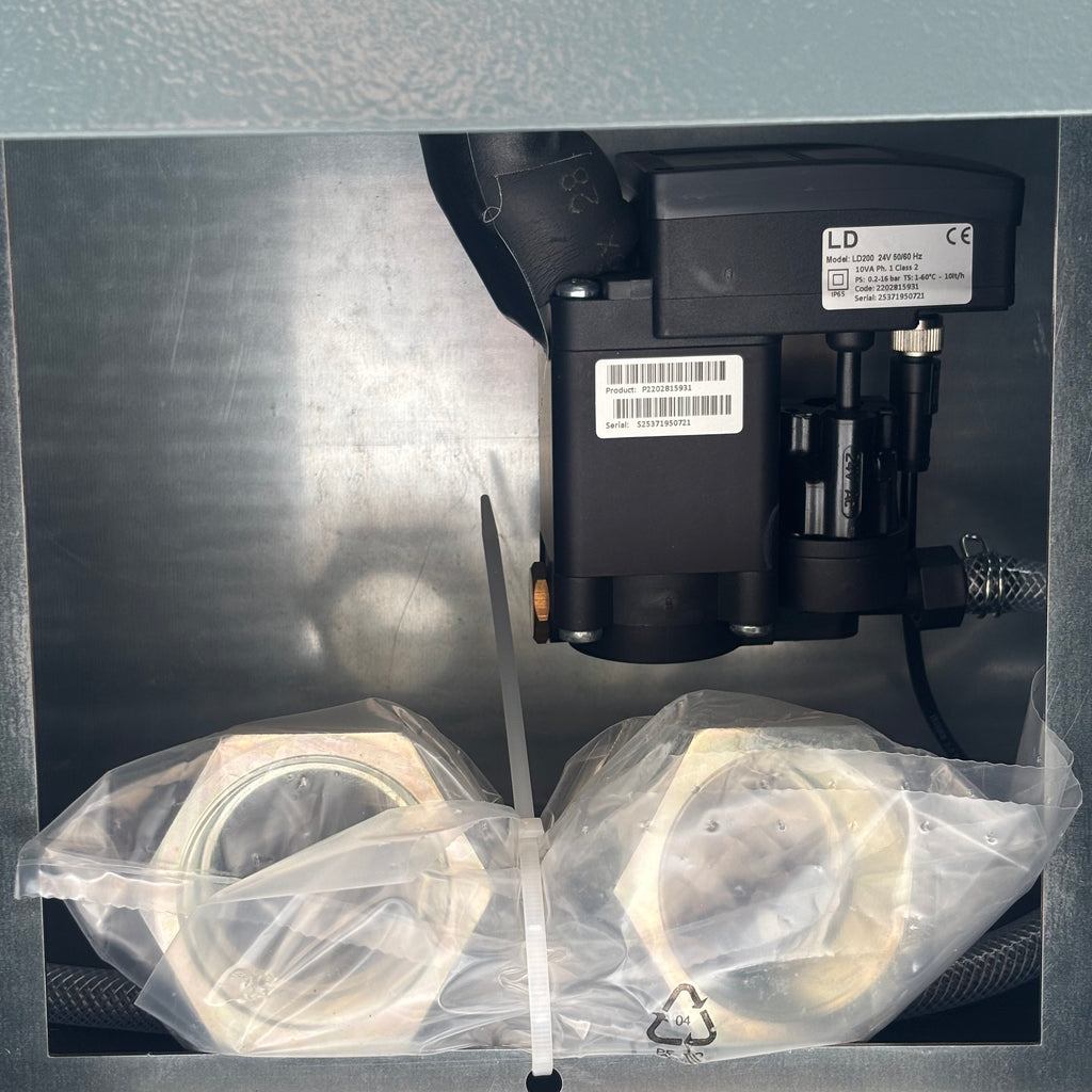 ATLAS COPCO FX 180N NON-CYCLING REFRIGERATED AIR DRYER 460/3/60 382 CFM @ 100 PSI  2'' NPT