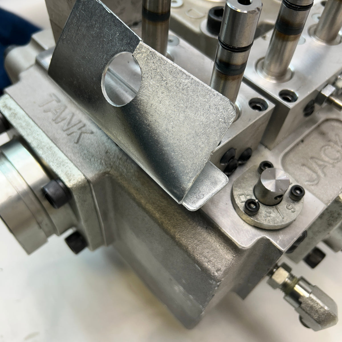UC-2A B44 HYDRAULIC ELEVATOR CONTROL VALVE
