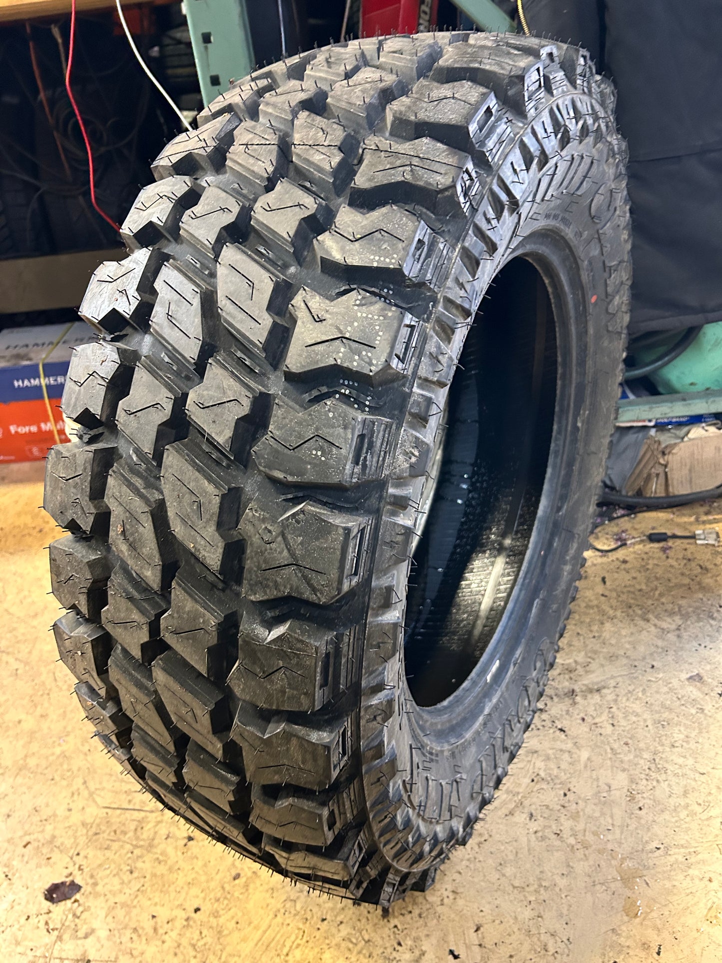 MUD CLAW COMP MTX BSW LT 295 65 20 129/126Q 10PLY MUD TIRE MTX42