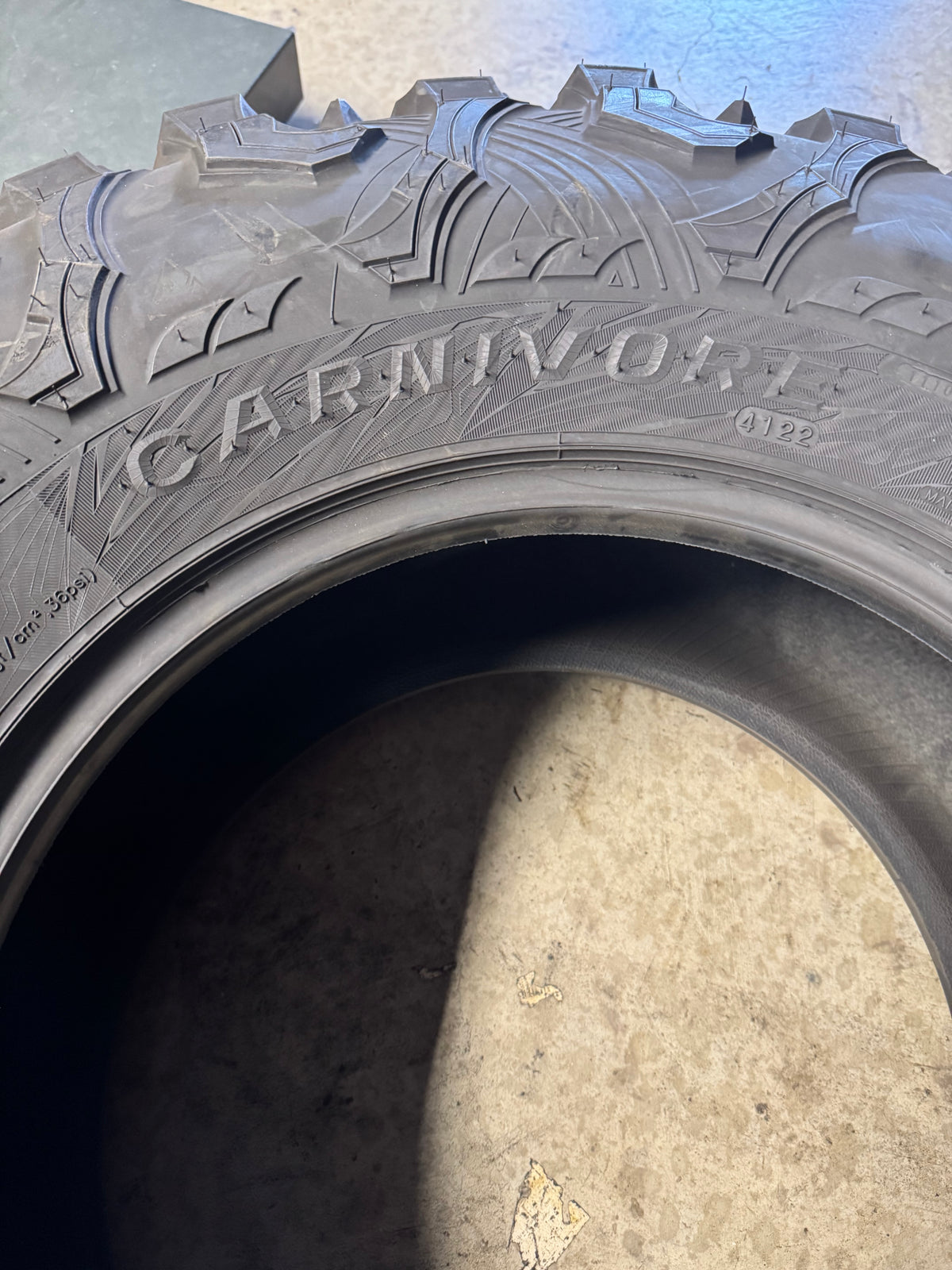 MAXXIS ML1 CARNIVORE  BSW AT 33 10 15 8PLY ATV/UTV TIRE TM00306300