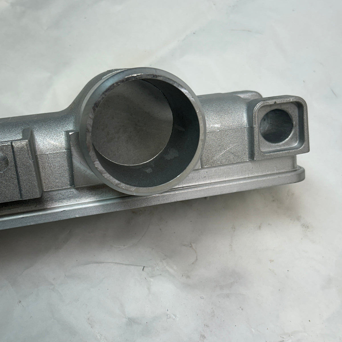 BFCAR  ENGINE COOILING CAST ALUMINUM RADIATOR TOP/HEADER TANK  7E001717