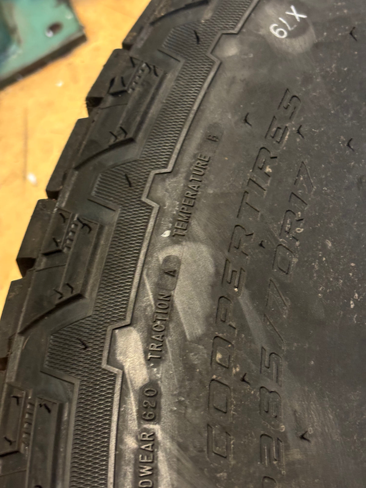 4 COOPER DISCOVERER AT3 4S P 285 70 17 117T SL ALL TERRAIN TIRE 171045002