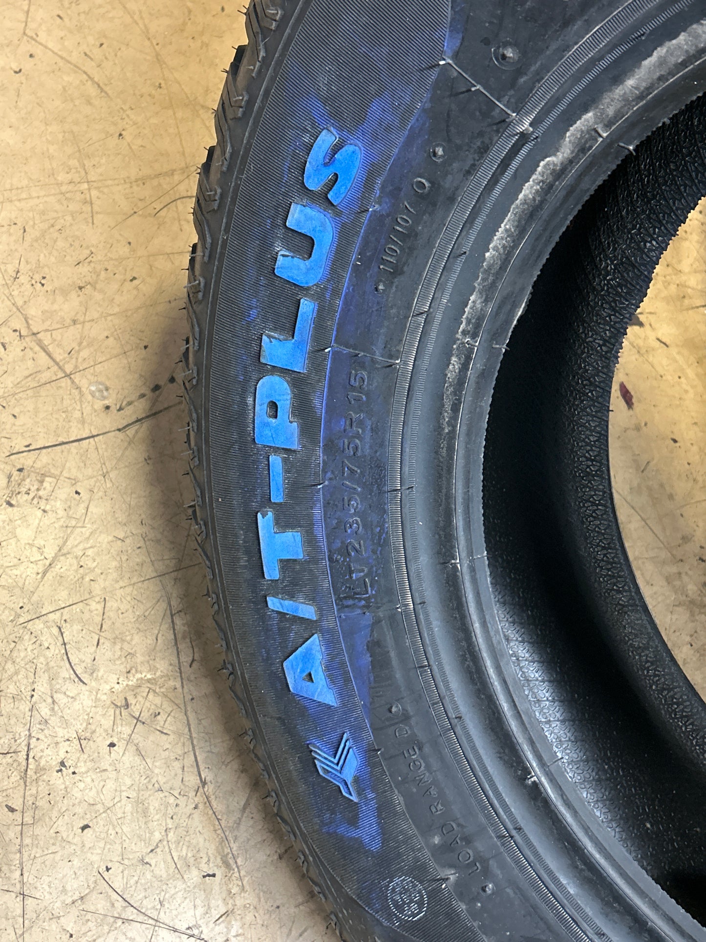 JK TYRE A/T-PLUS RWL LT 235 75 15 110/107Q 8PLY ALL TERRAIN TIRE 17J36591