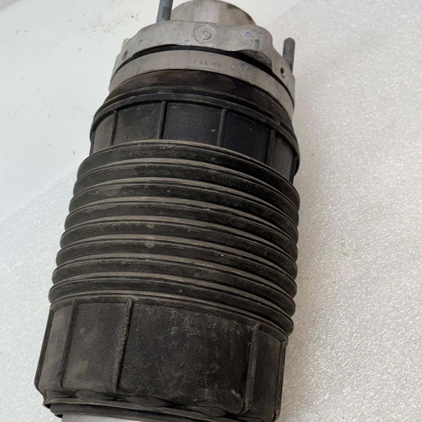 GENUINE 17-22 PORSCHE PANAMERA 971 FRONT AIR SUSPENSION STRUTS SHOCKS