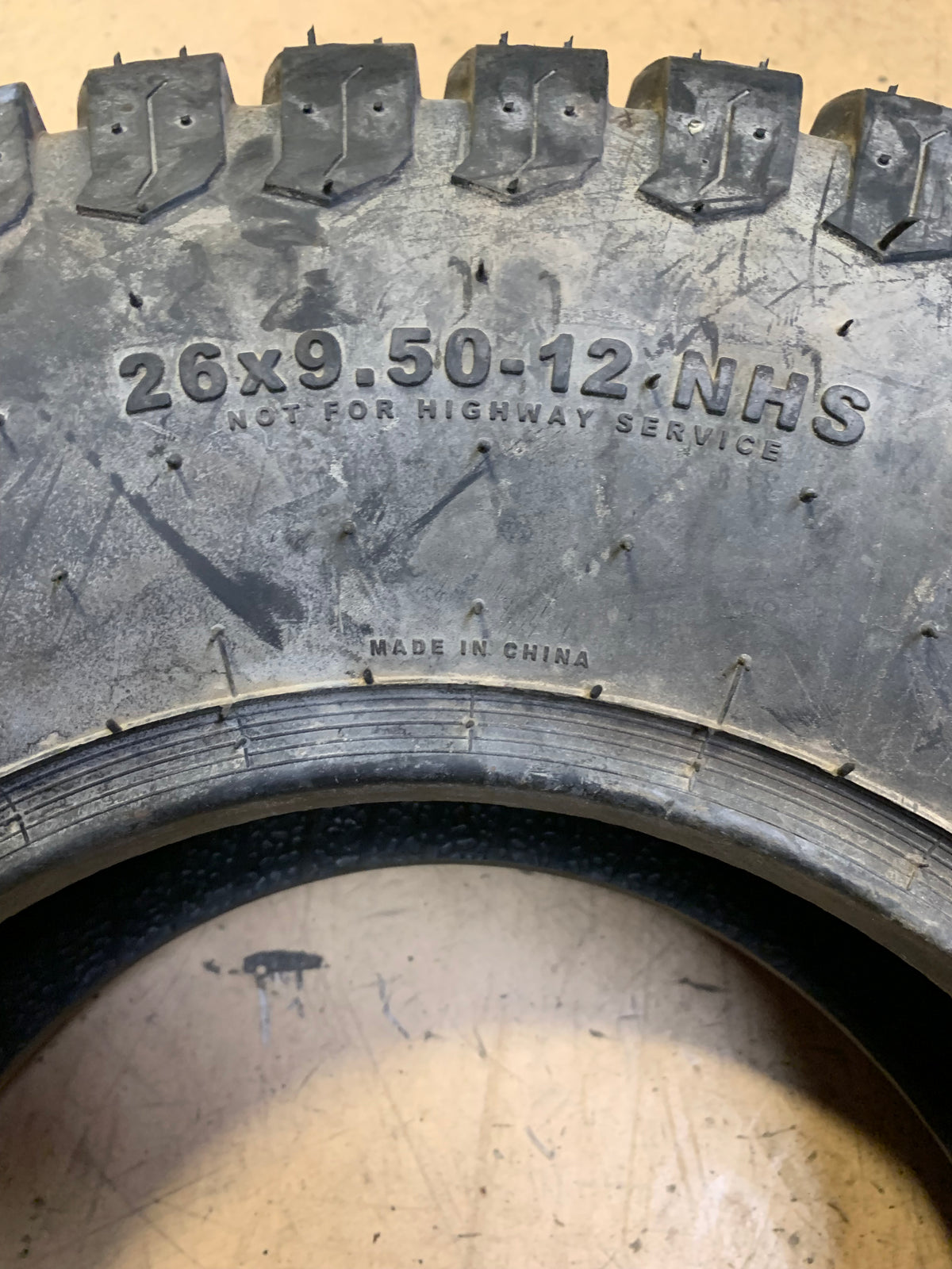 NOS CARLISLE MULTI TRAC C/S BSW AT  26 9.5 12 4 PLY ATV/UTV TIRE 6L04091
