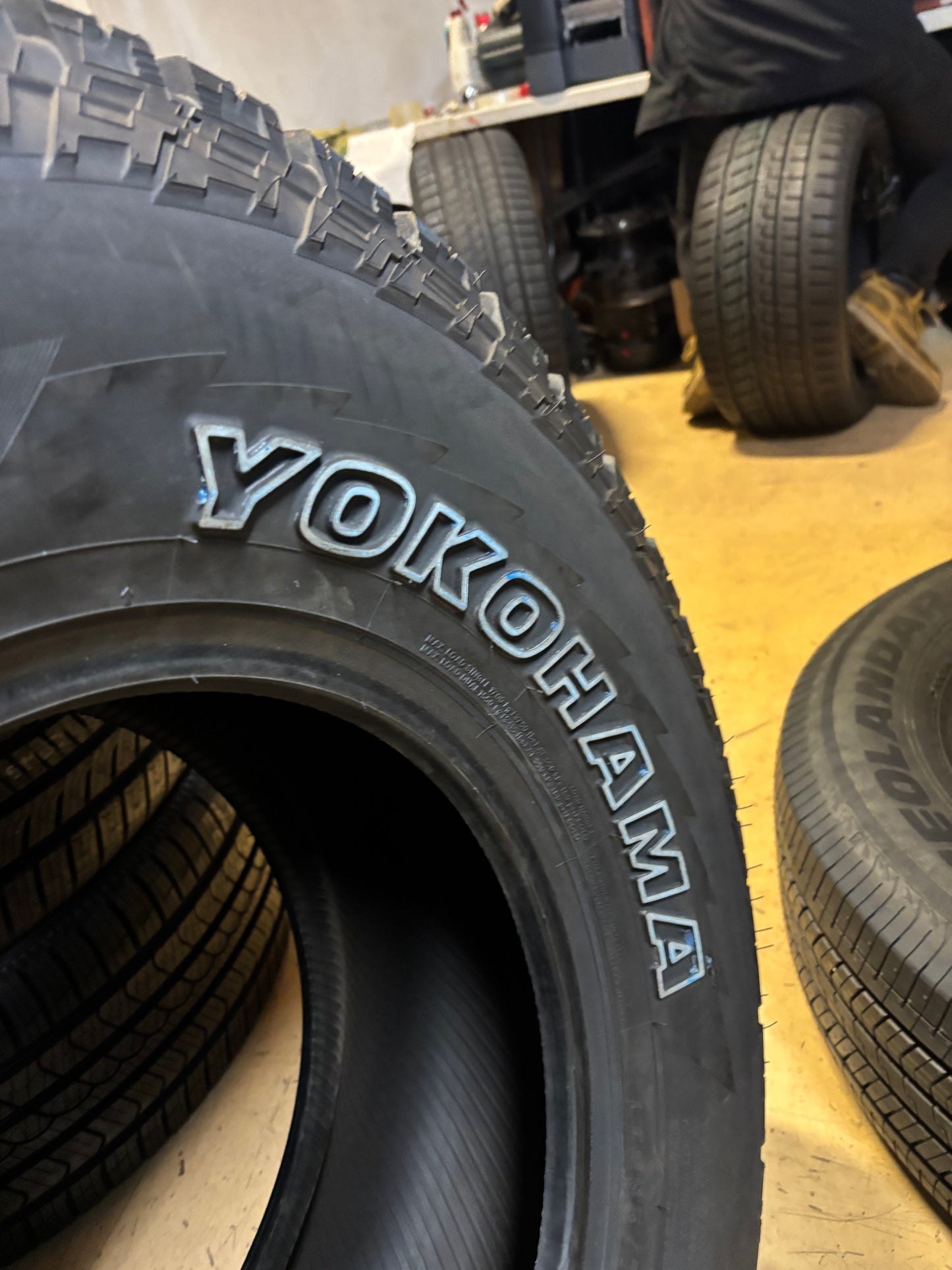 YOKOHAMA GEOLANDAR AT GO15 RWL BSW LT 285 75 16 126/123R LRE 10 PLY ALL TERRAIN  TIRE 110101635
