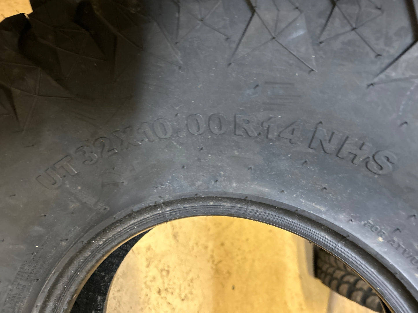FORERUNNER TREKKER BSW UT 32 10 14 10PLY ATV/UTV FR301014