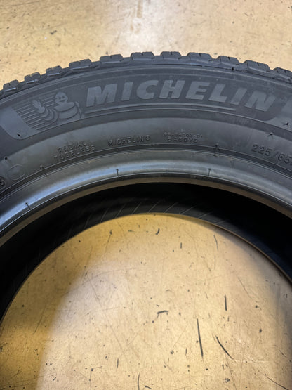 4 MICHELIN CROSSCLIMATE2 BSW P 225 65 17 102H ALL SEASON TIRE 13153