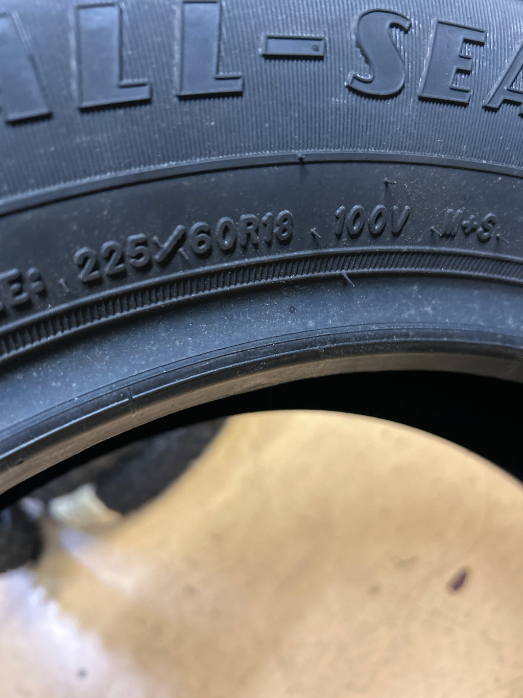 GOODYEAR RELIANT A/S BSW P 255 60 18 100V ALL SEASON TIRE 682012597