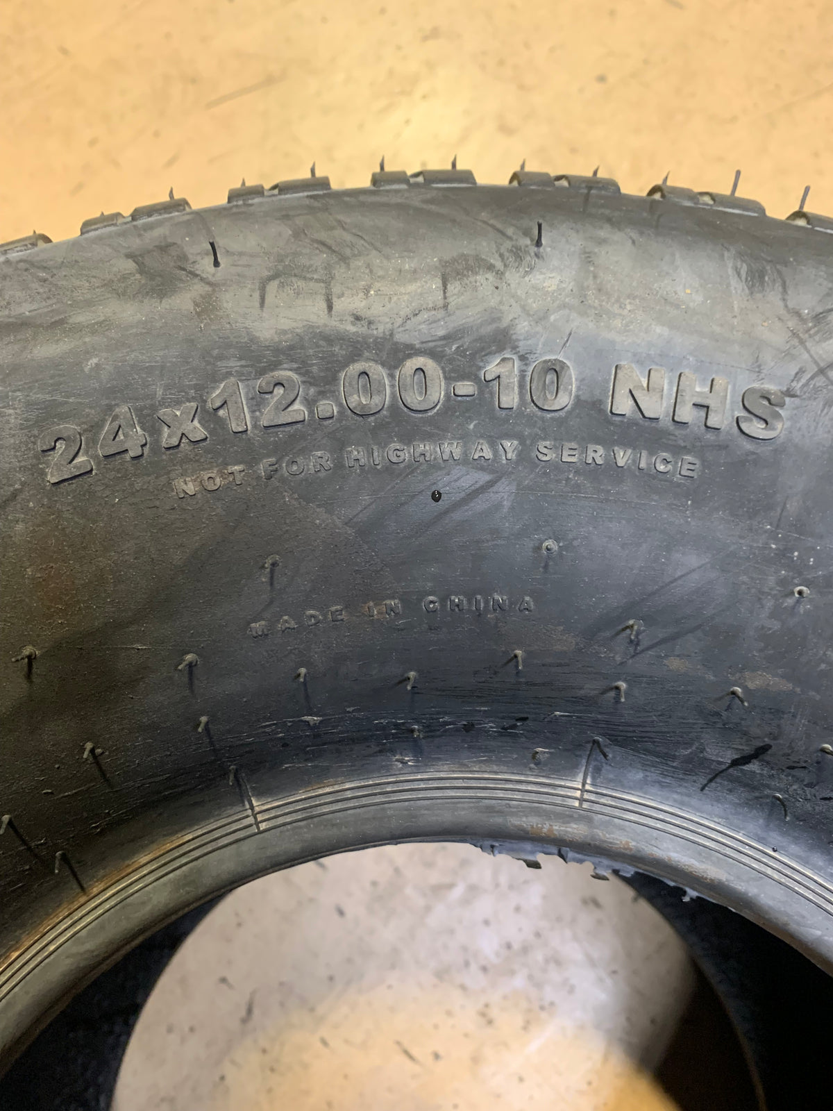 CARLSTAR TURF TRAC R/S BSW 24 12 10 4PLY LAWN TIRE 5753A61
