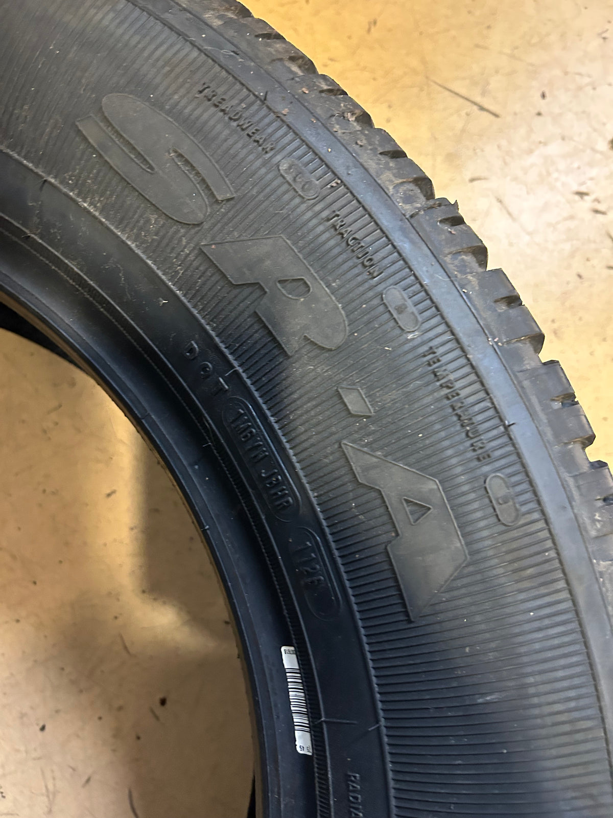 GOODYEAR WRANGLER SR-A BSW P 275 60 20 114S  ALL SEASON TIRE 183021436