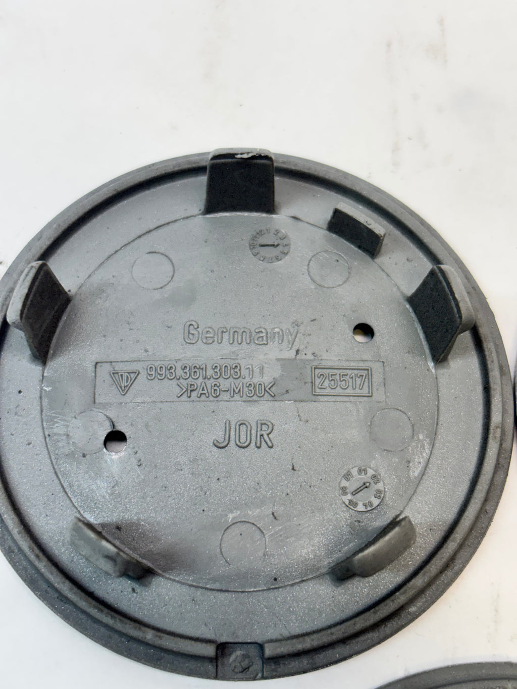 GENUINE PORSCHE 1 REP CAP 911 HUB CAPS GRAY METALLIC 993361303