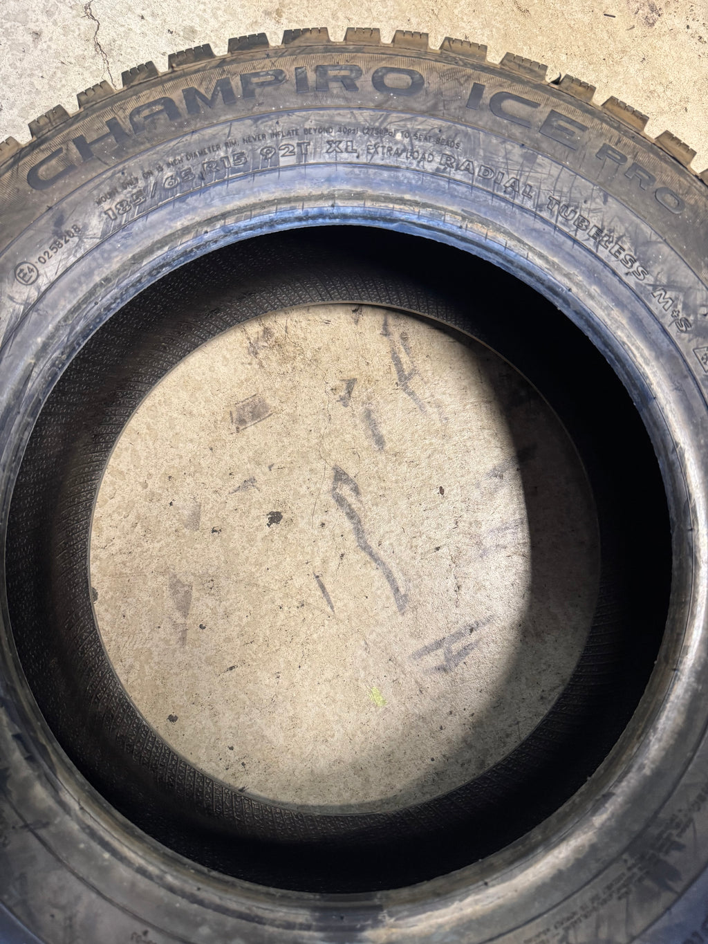 2 NOS GT RADIAL CHAMPIRO ICE PRO BSW P 185 65 15 92T XL WINTER TIRE 100A1500S