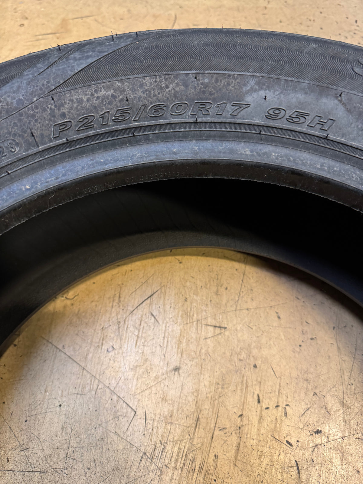 SCEPTOR 4XS BSW P 215 60 17 95H ALL SEASON TIRE RSX11