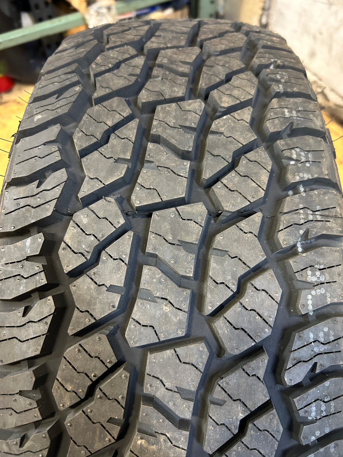 BLACKHAWK RIDGECRAWLER A/T BSW P 235 60 18 107T XL ALL TERRAIN TIRE 1602163K