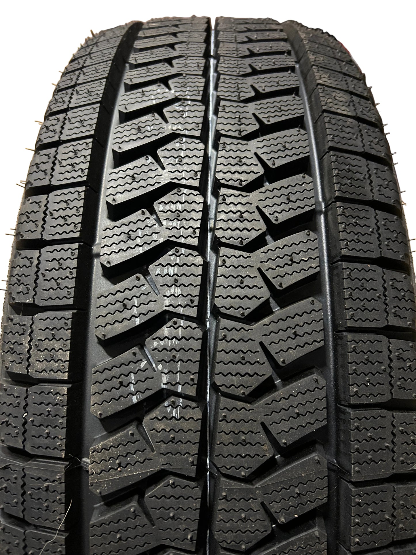 BRIDGESTONE BLIZZAK LT BSW LT 265 60 20 121/118R 10PLY WINTER TIRE 000654