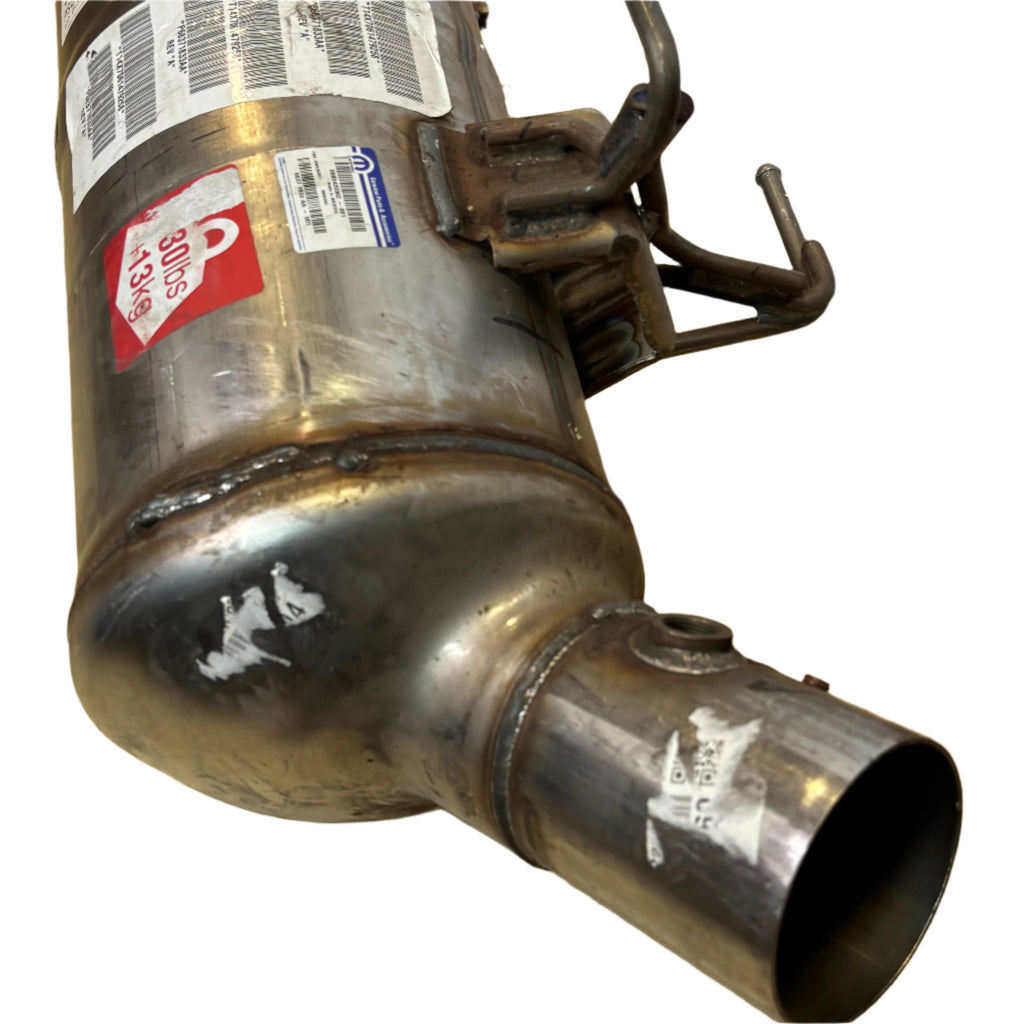GENUINE MOPAR CATALYTIC CONVERTER 17-18 RAM 2500 3500 6.7L L6 68371833AA