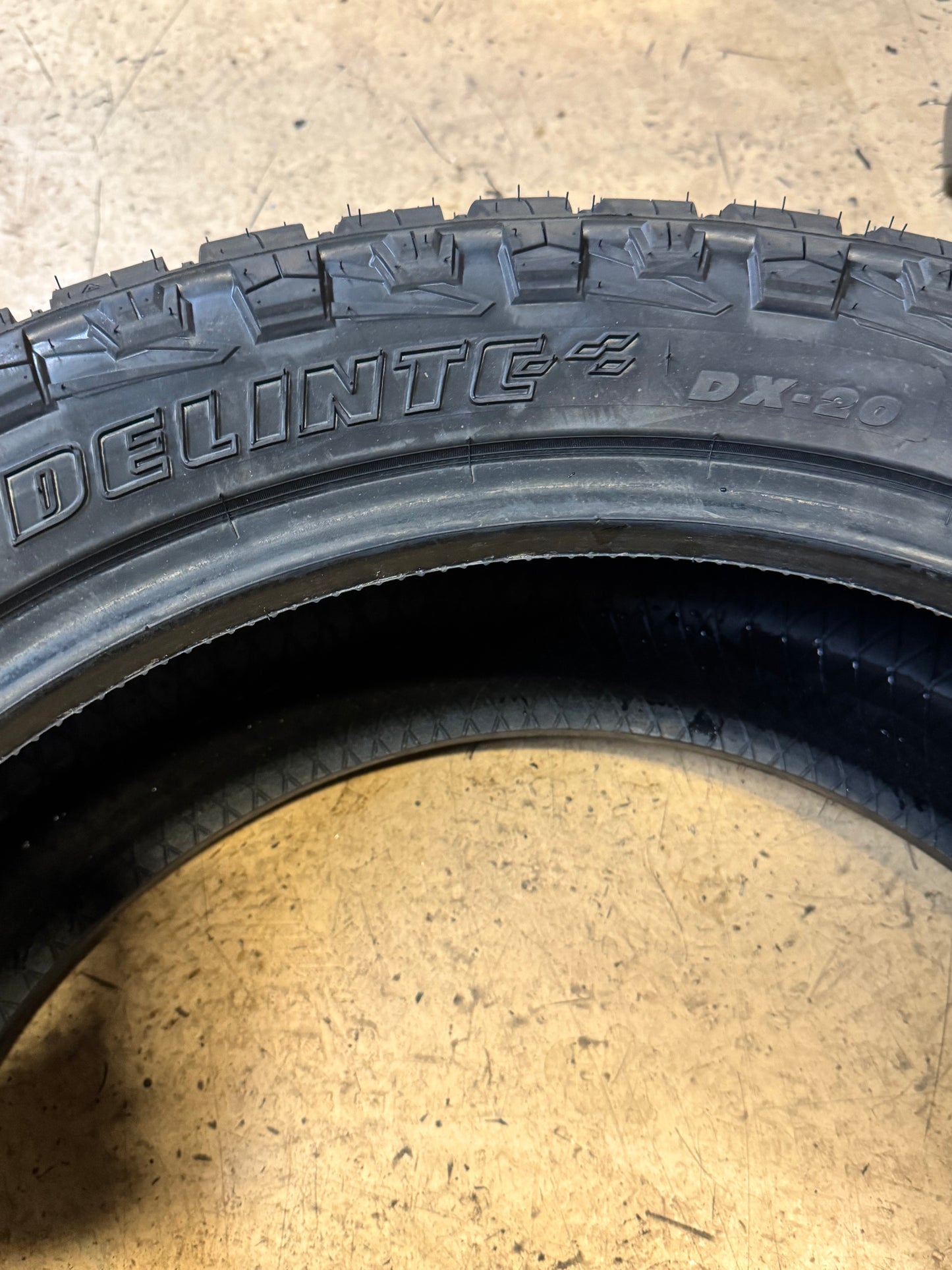DELINTE DX-20 BANDIT X/T BSW P 275 50 22 111H RUGGED TERRAIN TIRE 833846