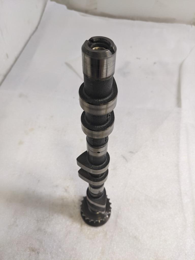 PORSCHE 911 996 98-05 CAMSHAFT INTAKE CYLINDER 4-6 99622201103 USED 996GL2T2
