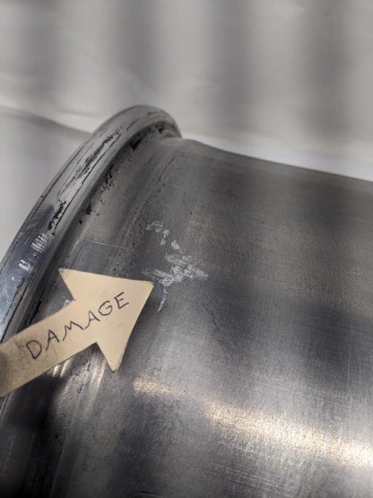 1 WELD RACING 76HB7100W67A WHEEL RT-S S76 FORGED ALUMINUM BLACK 17X10 USED B2