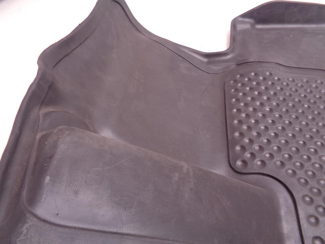 USED HUSKY LINERS WEATHER BEATER FLOOR LINERS FOR 2012-13 4 DOOR HONDA CIVIC SR