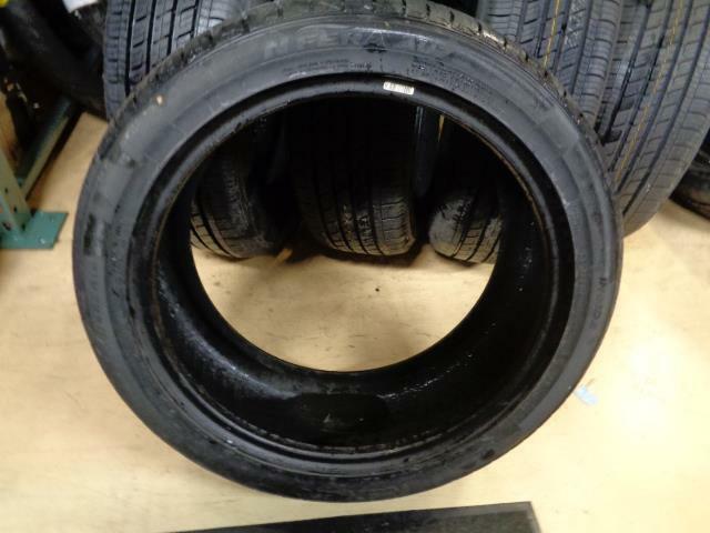 1 NEW NEXEN NFERA AU7 235 45 19 95W TIRE 15629NXK Q1