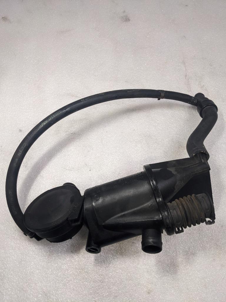PORSCHE OIL SEPERATOR CRANKCASE VENT VALVE W TUBE 99610702355 USED 996BGL