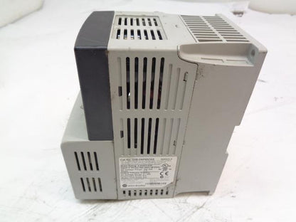 ALLEN BRADLEY 22B-D6P0N104 POWERFLEX 40 SERIES A AC DRIVE NEW R5