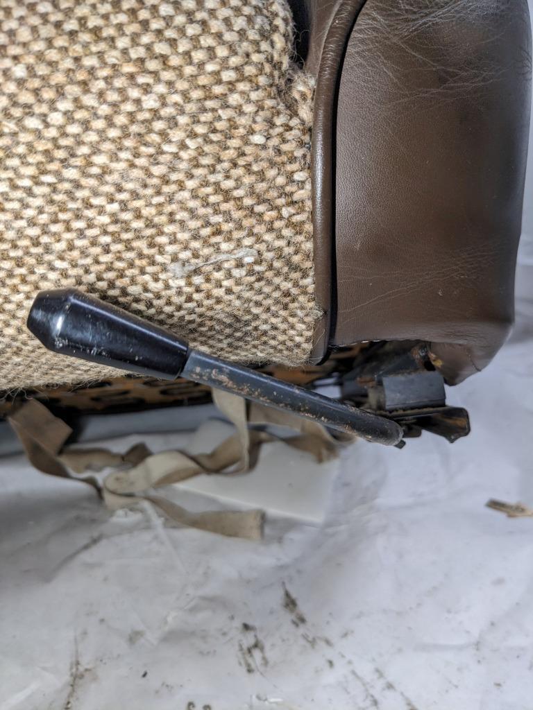 PORSCHE 1981 998 BROWN RECLINING MANUAL SEAT FOR PORSCHE (LEFT) USED B2