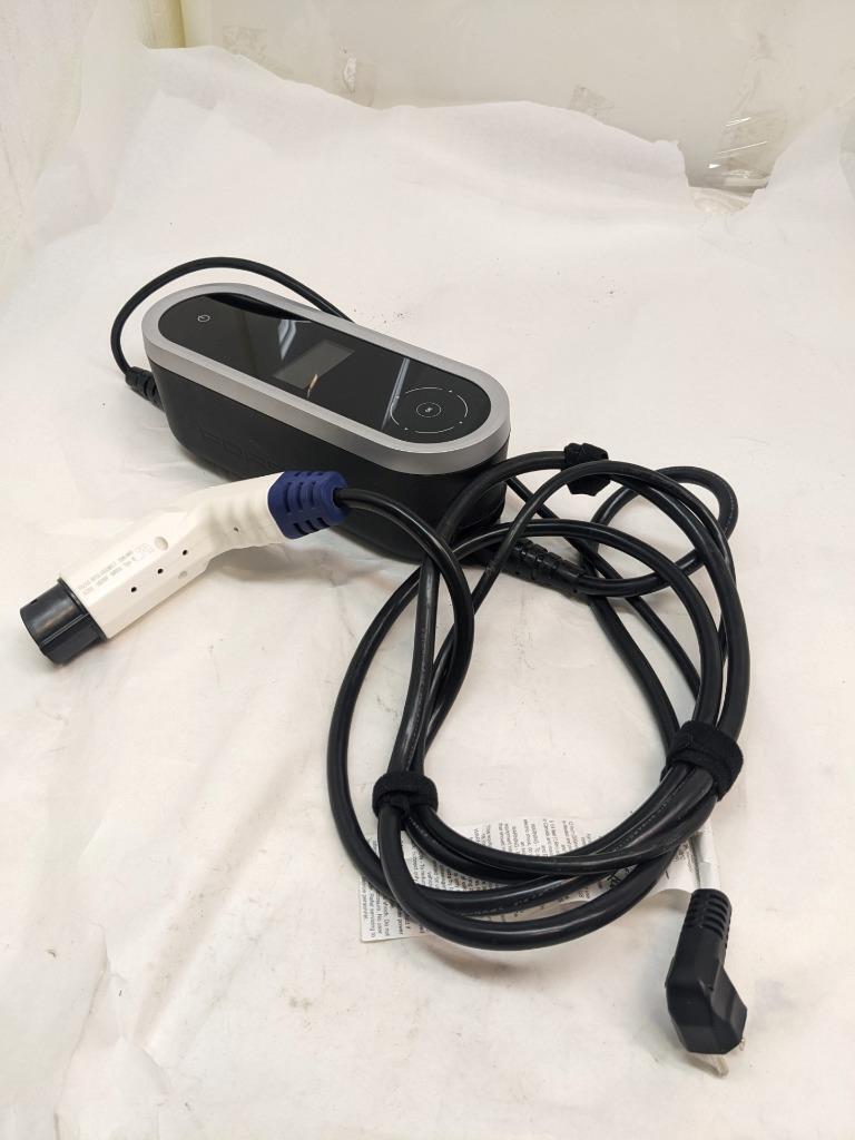 PORSCHE UNIVERSAL CHARGER W/CASE FOR ELECTRIC VEHICLES 7PP971675B 120-230V R21