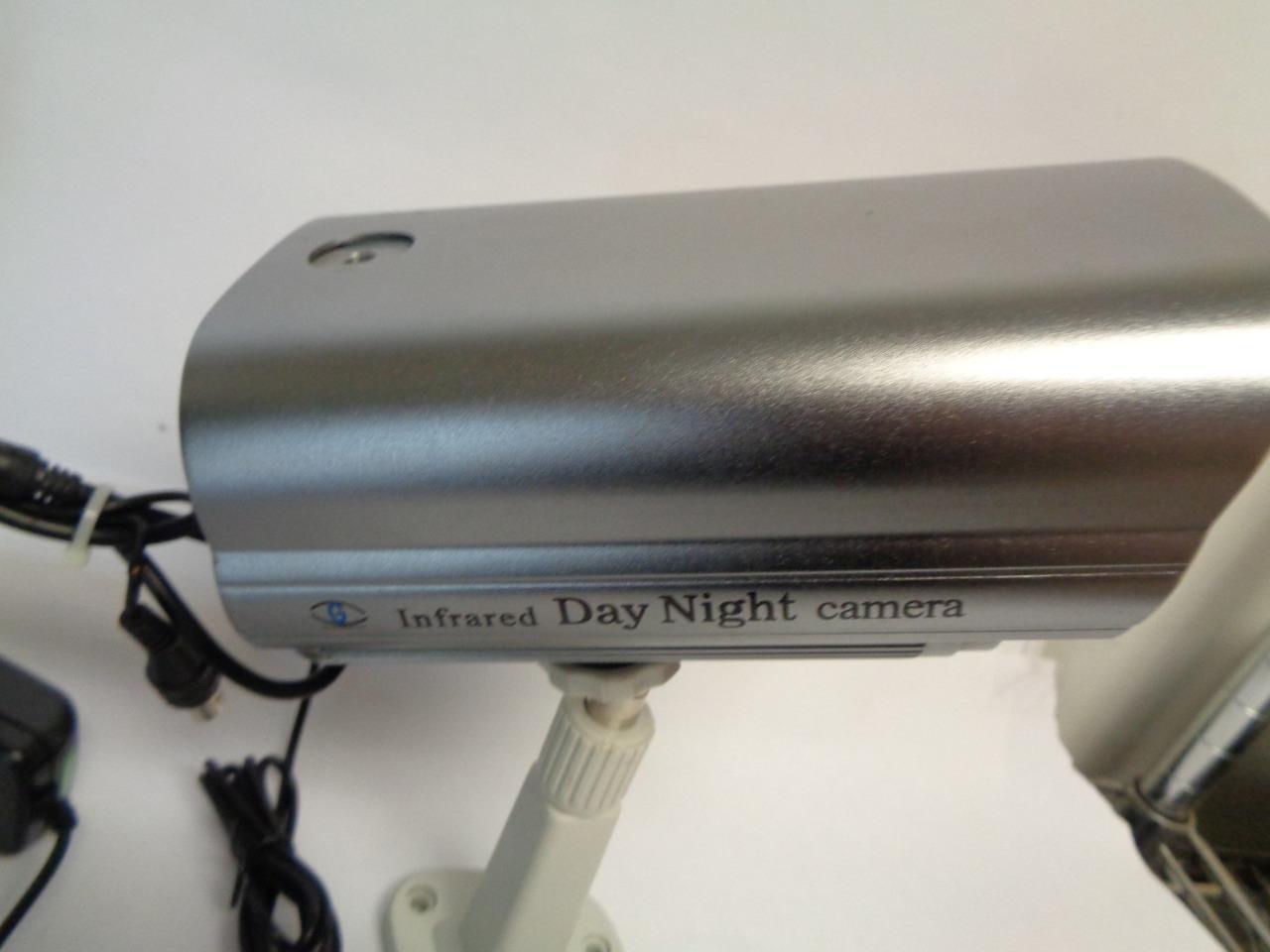 PAIR OF GADSPOT 420TVL 232 INFRARED DAY AND NIGHT CAMERAS NEW R6 TOTE B