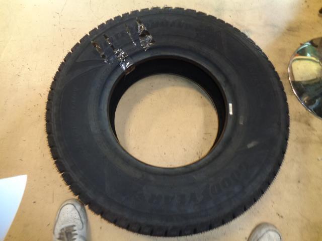 GOODYEAR WINTERCOMMAND LT 2665 75 16 123/120Q LRE 10PLY TIRE 184153786 BQ4