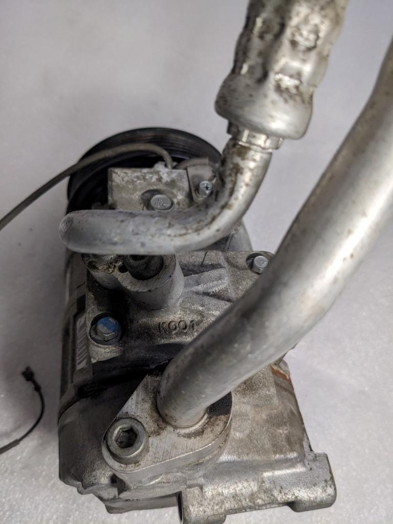 PORSCHE 911 996 BOXSTER DENSO A/C COMPRESSOR W/PIPE 99612601152 USED 996B.G.L.