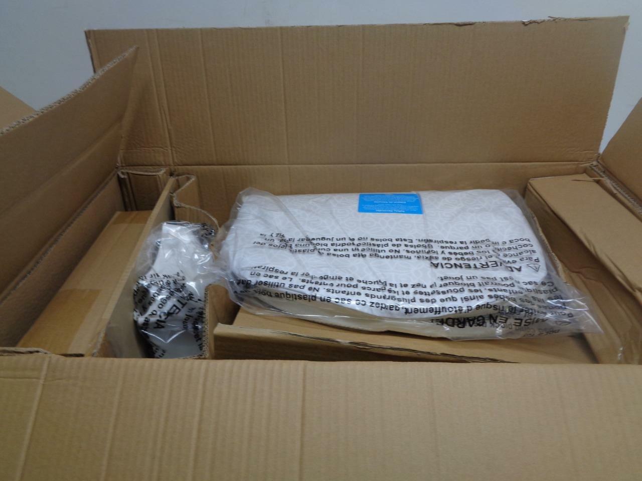 NEW Halo Bassinest Swivel Sweeper 3886 BSR