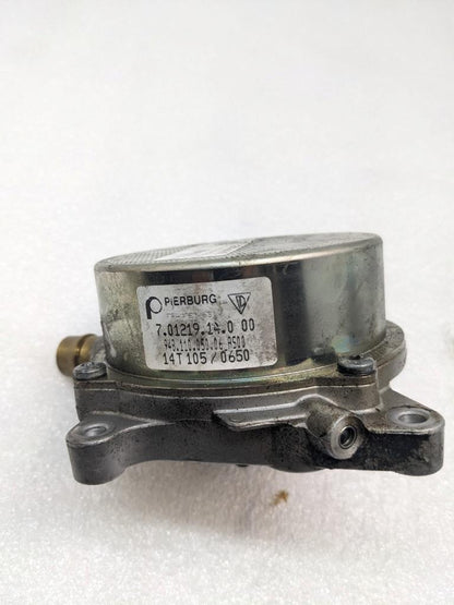 2016-18 PIERBURG PORSCHE MACAN ENGINE VACUUM PUMP 94610053000 USED R25