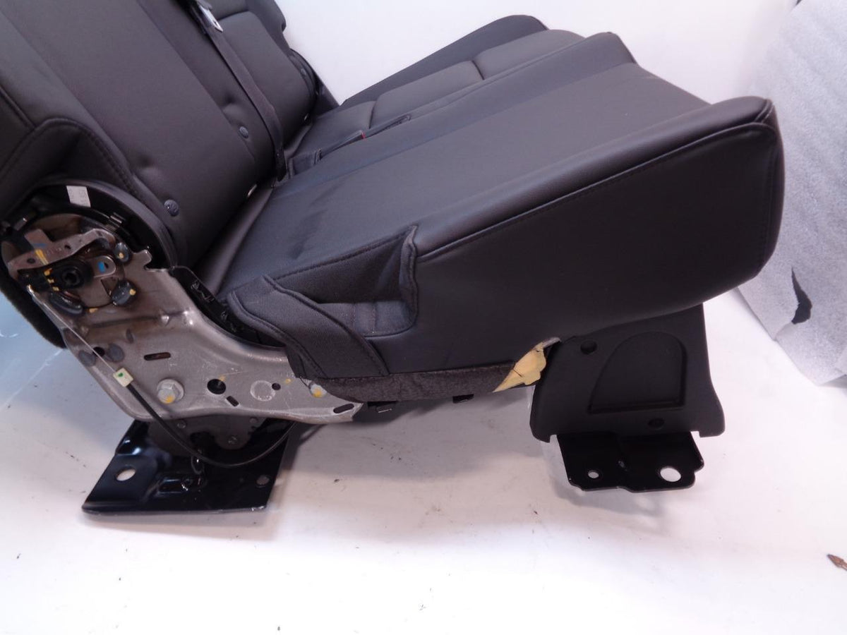 2015-2017 CHEVROLET TAHOE/YUKON 2ND ROW BENCH SEATS L0335967AD29 DTO SR