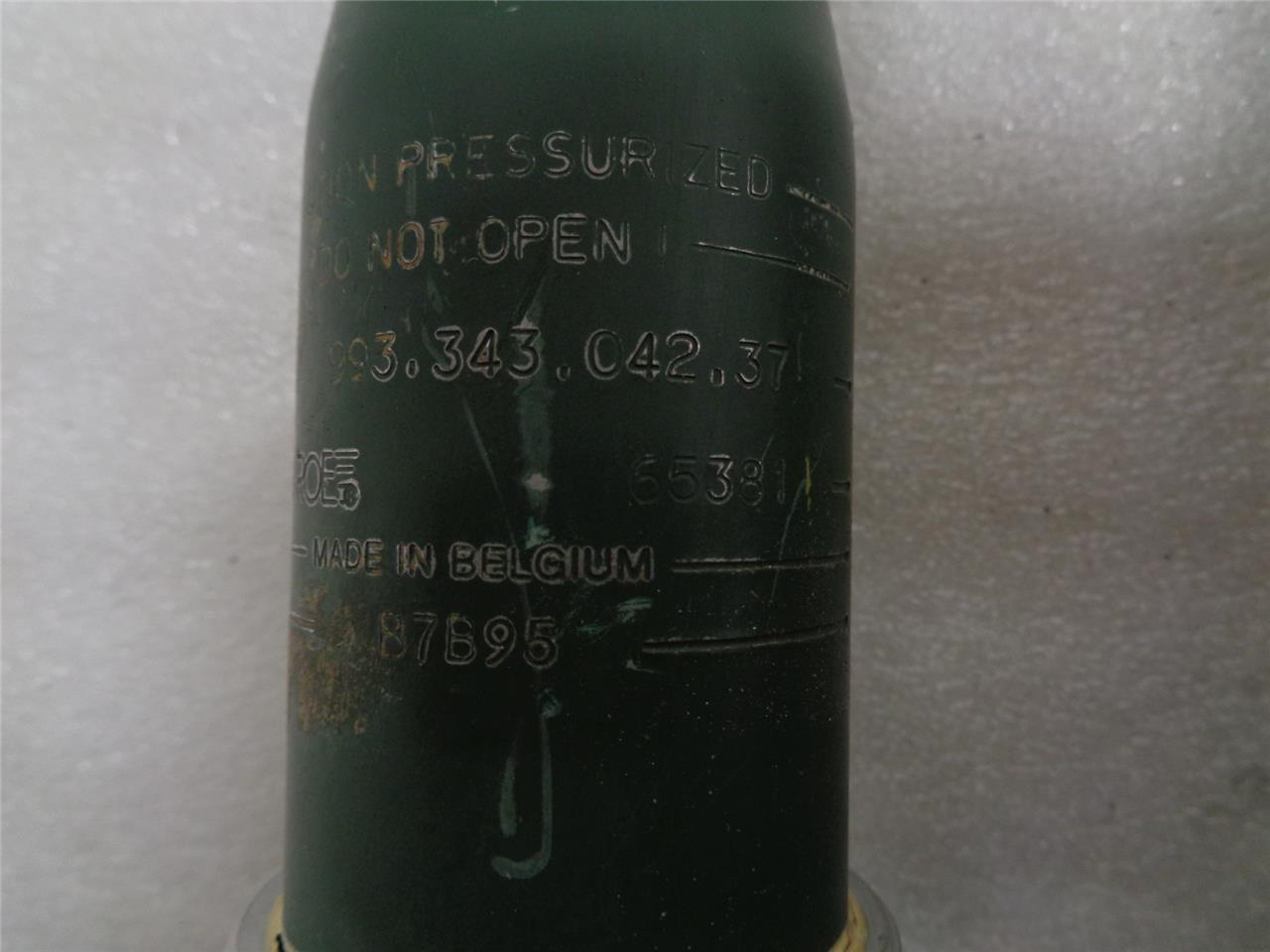 USED MONROE FRONT STRUTS FOR '95-'98 PORSCHE 993 343 041 37/993 343 042 37 R23T8