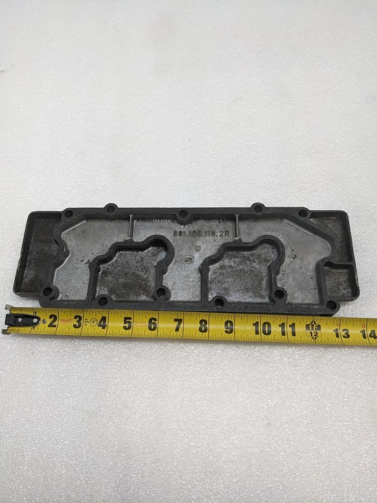 PORSCHE 911/996 70-89 ORIGINAL ALUMINUM LOWER VALVE COVER 9011051162R 996BGL2T2