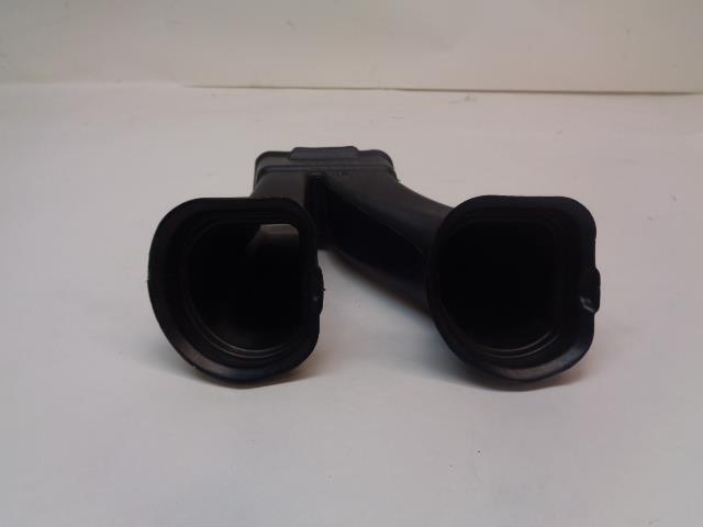 PORSCHE CAYMAN 987 06-12 UNDER DASH AIR DUCT INTERMEDIATE SECTION 987 572 769 00