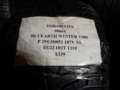 YOKOHAMA BLUEARTH WINTER V905 P 295 35 21 107V XL TIRE 90664 BQ3