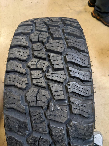 MICKEY THOMPSON BAJA BOSS AT P 265 60 18 114T XL TIRE 340014003 CQ2