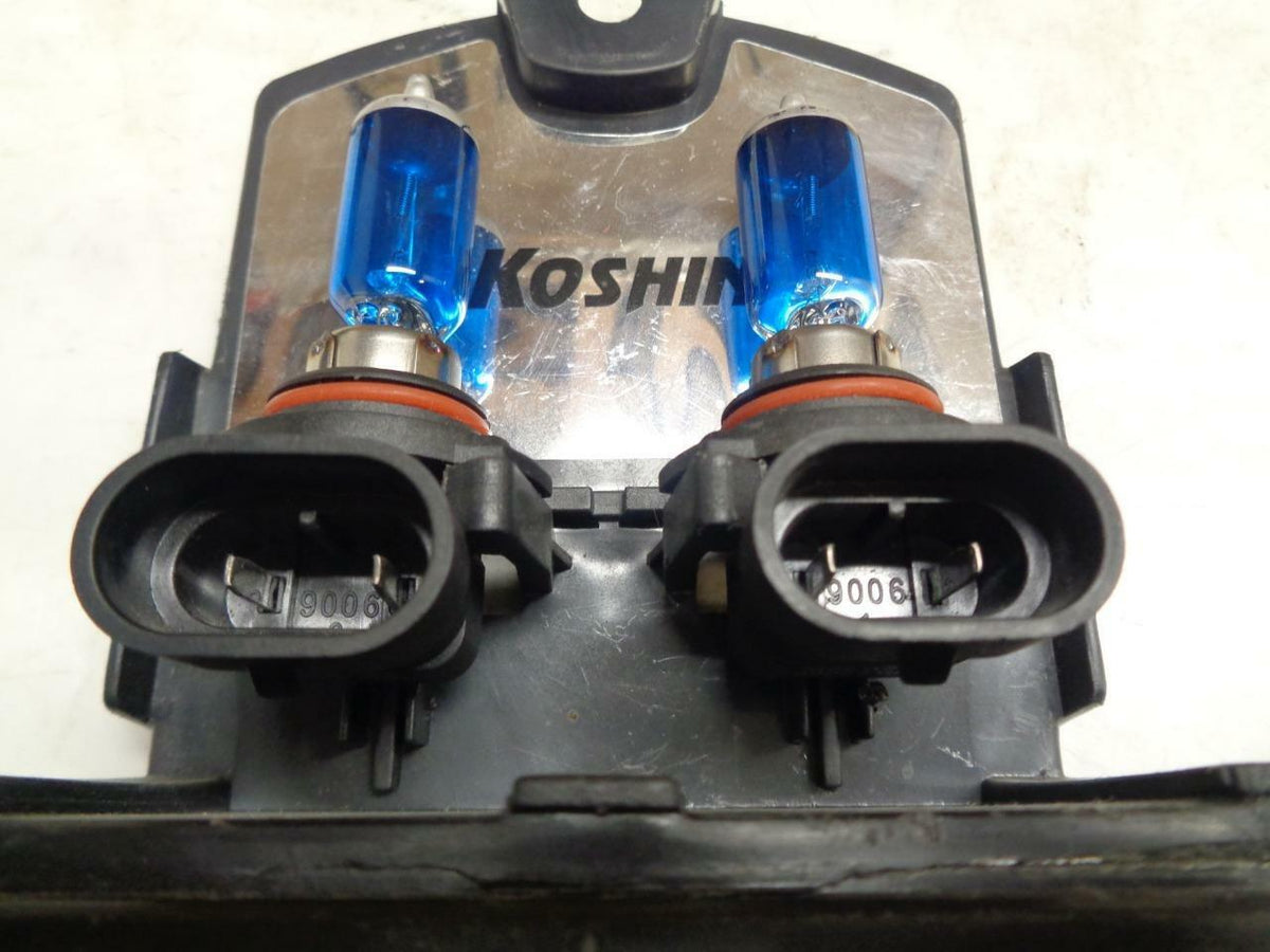 USED SPYDER KOSHIN HALOGEN HEADLIGHT BULB 12V 80W HB4 9006 (DAMAGED) SR