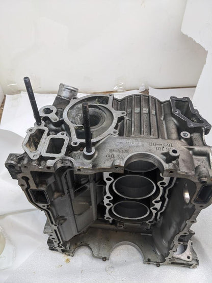 PORSCHE 911/996 RIGHT SIDE ENGINE BLOCK 9961011690R USED B2