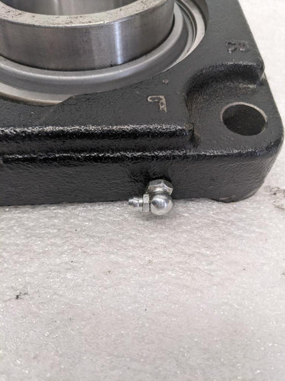 KBZ F3DX214 PILLOW BLOCK 3 BOLT NEW R27